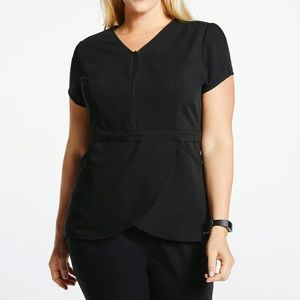 Jaanuu Signature Tulip Scrub Top: Black, Women XL